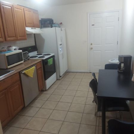Crystal Room 1 Guest House Near 12Mins To Ewr Airport / Prudential / Njit / Penn Station นูวาร์ก ภายนอก รูปภาพ