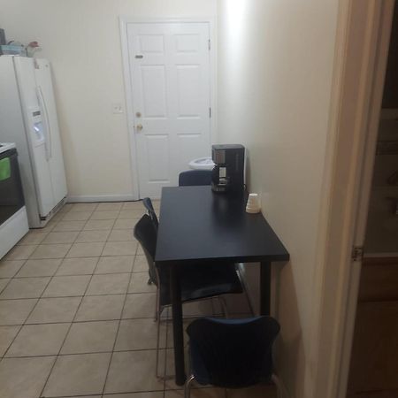 Crystal Room 1 Guest House Near 12Mins To Ewr Airport / Prudential / Njit / Penn Station นูวาร์ก ภายนอก รูปภาพ