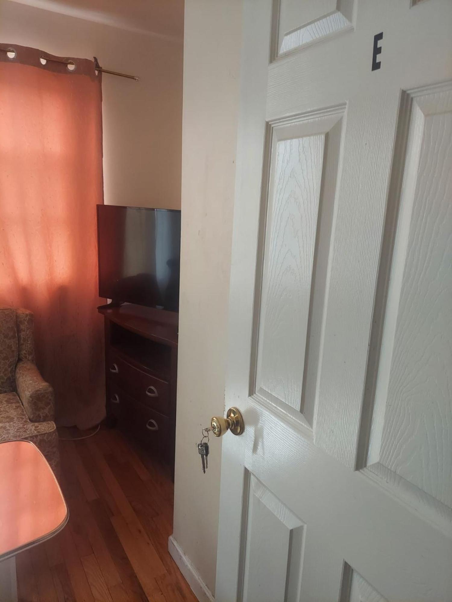 Crystal Room 1 Guest House Near 12Mins To Ewr Airport / Prudential / Njit / Penn Station นูวาร์ก ภายนอก รูปภาพ