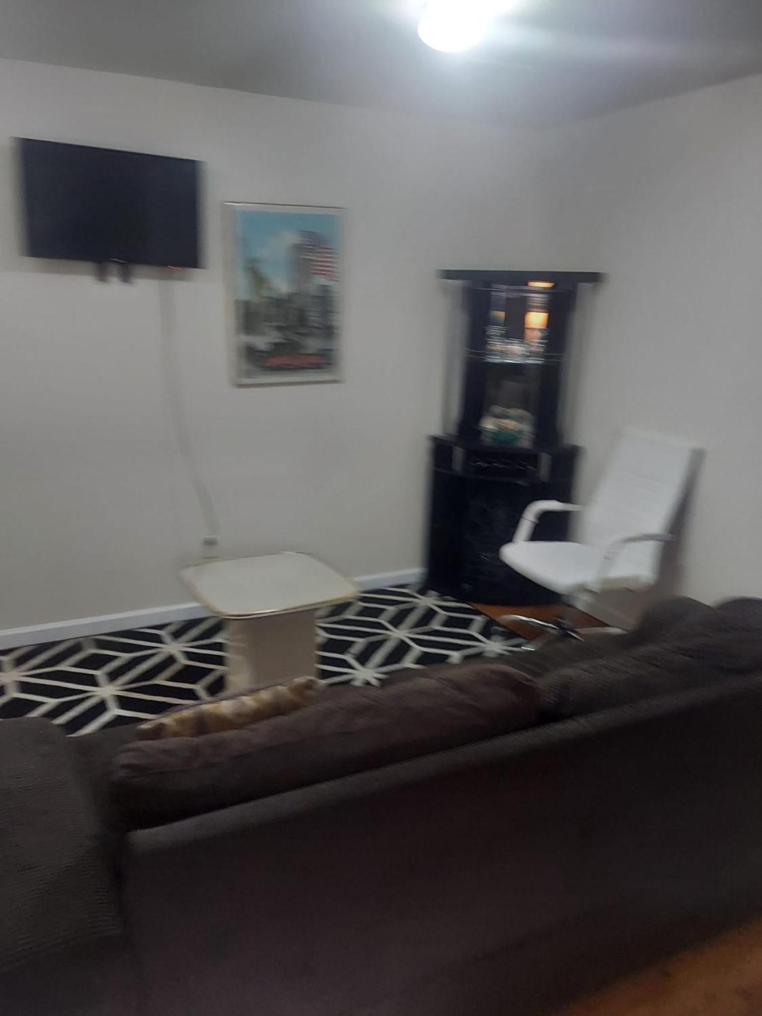 Crystal Room 1 Guest House Near 12Mins To Ewr Airport / Prudential / Njit / Penn Station นูวาร์ก ภายนอก รูปภาพ
