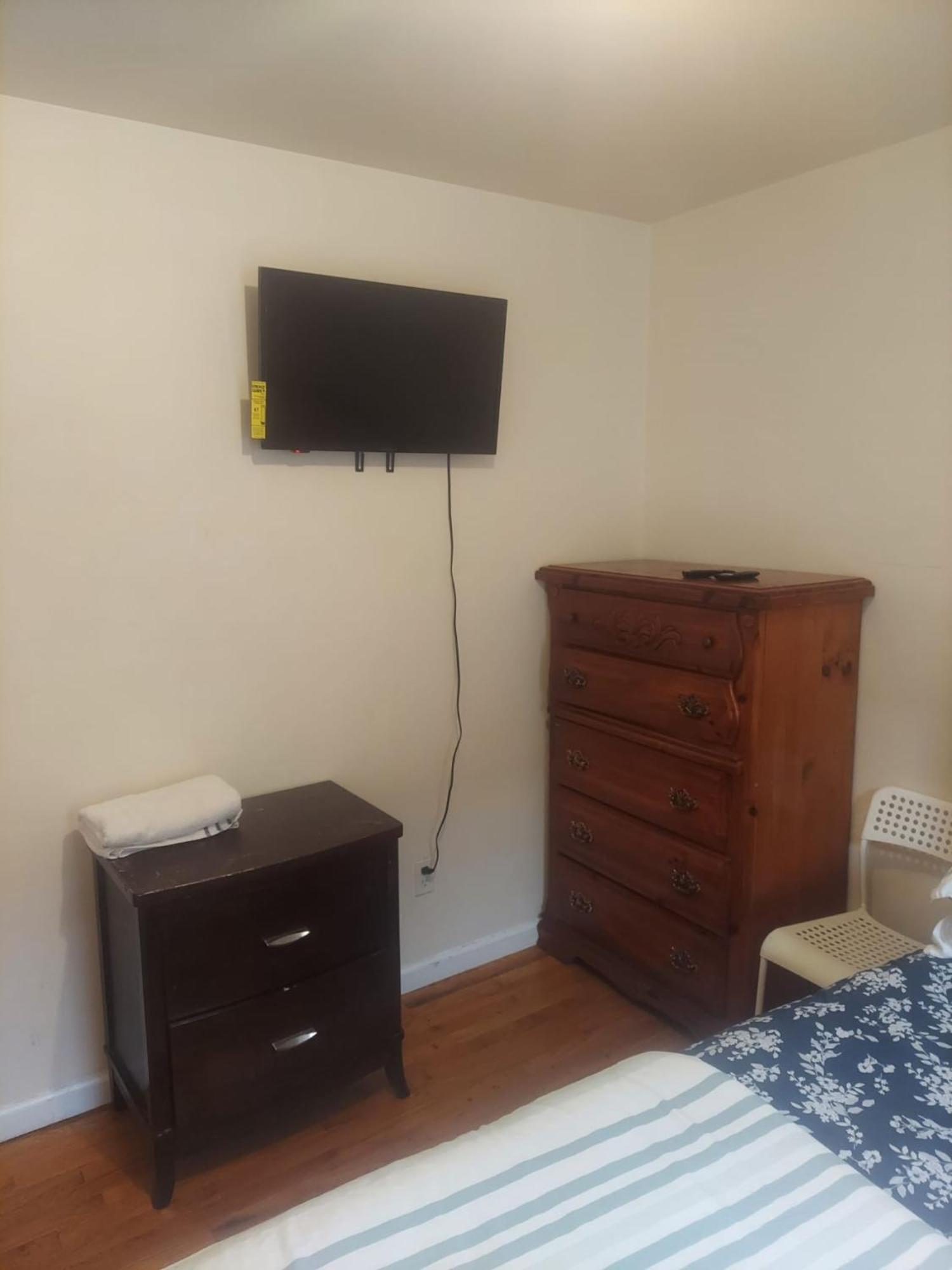 Crystal Room 1 Guest House Near 12Mins To Ewr Airport / Prudential / Njit / Penn Station นูวาร์ก ภายนอก รูปภาพ
